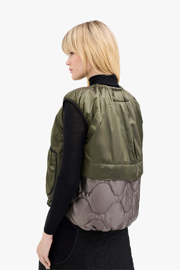 Parachute Quilt Vest - Dark Olive / Amethyst