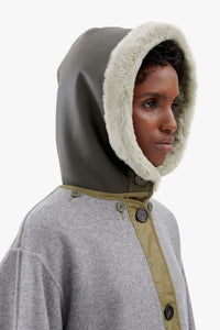 Shearling Close Fit Hood - Dark Olive / Pale Jade