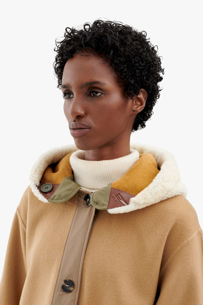 Shearling Close Fit Hood - Tan / Natural