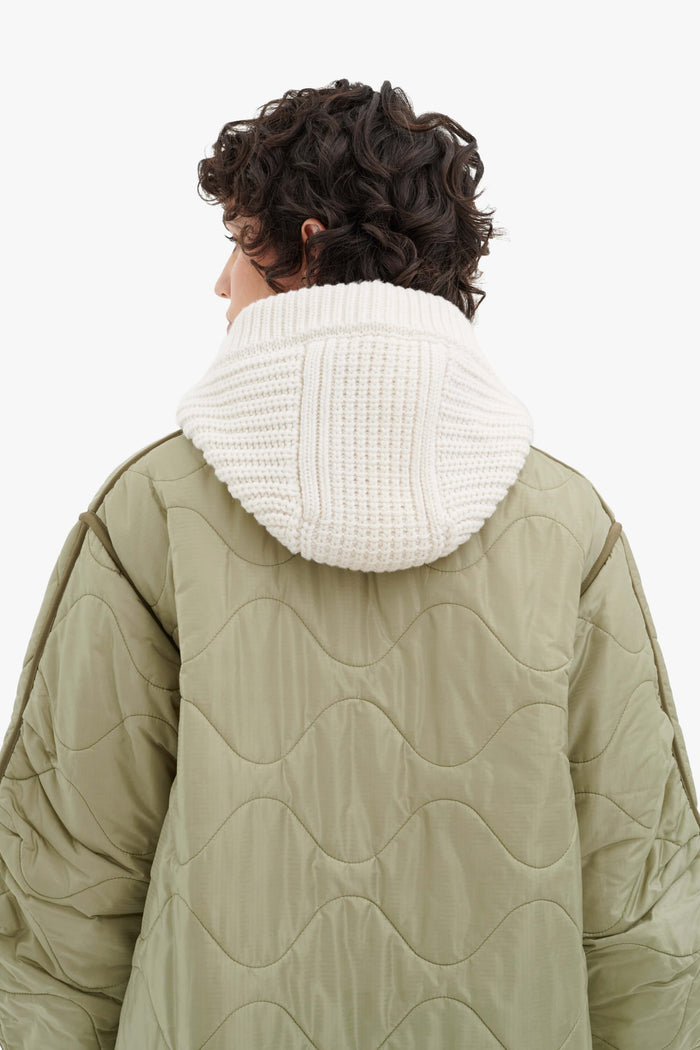 Knit Quilt Hood - Ivory / Pale Sage