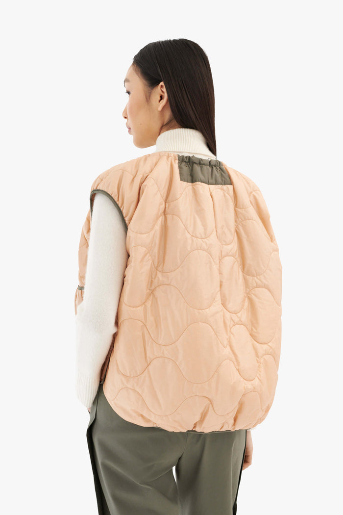 Parachute Quilt Vest - Mocha Brown / Soft Peach