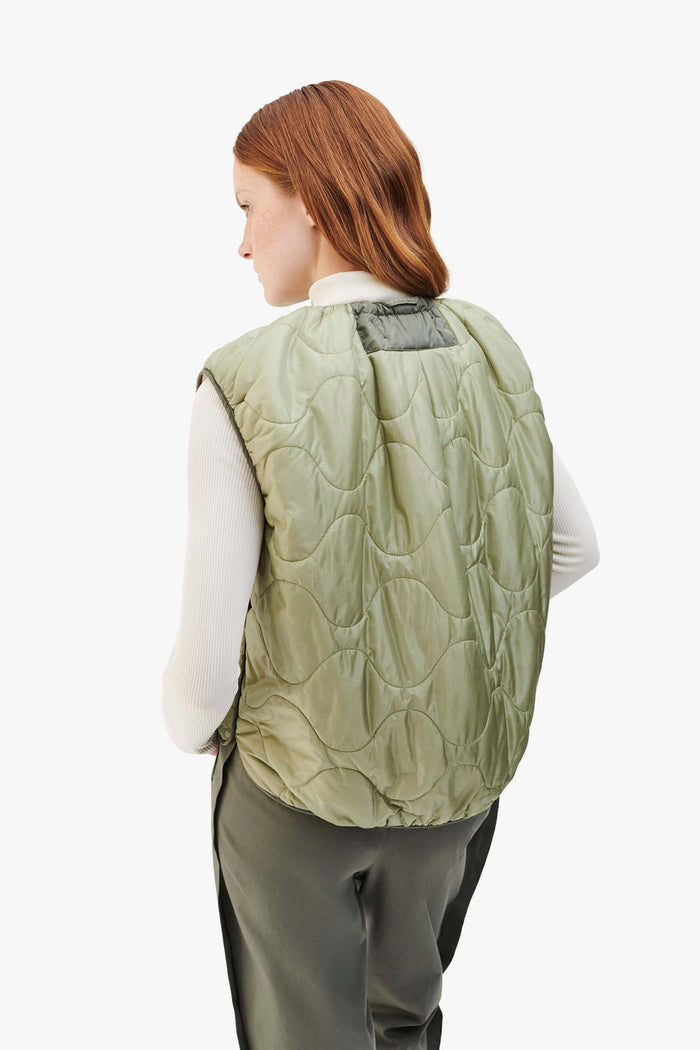 Parachute Quilt Vest - White / Pale Sage