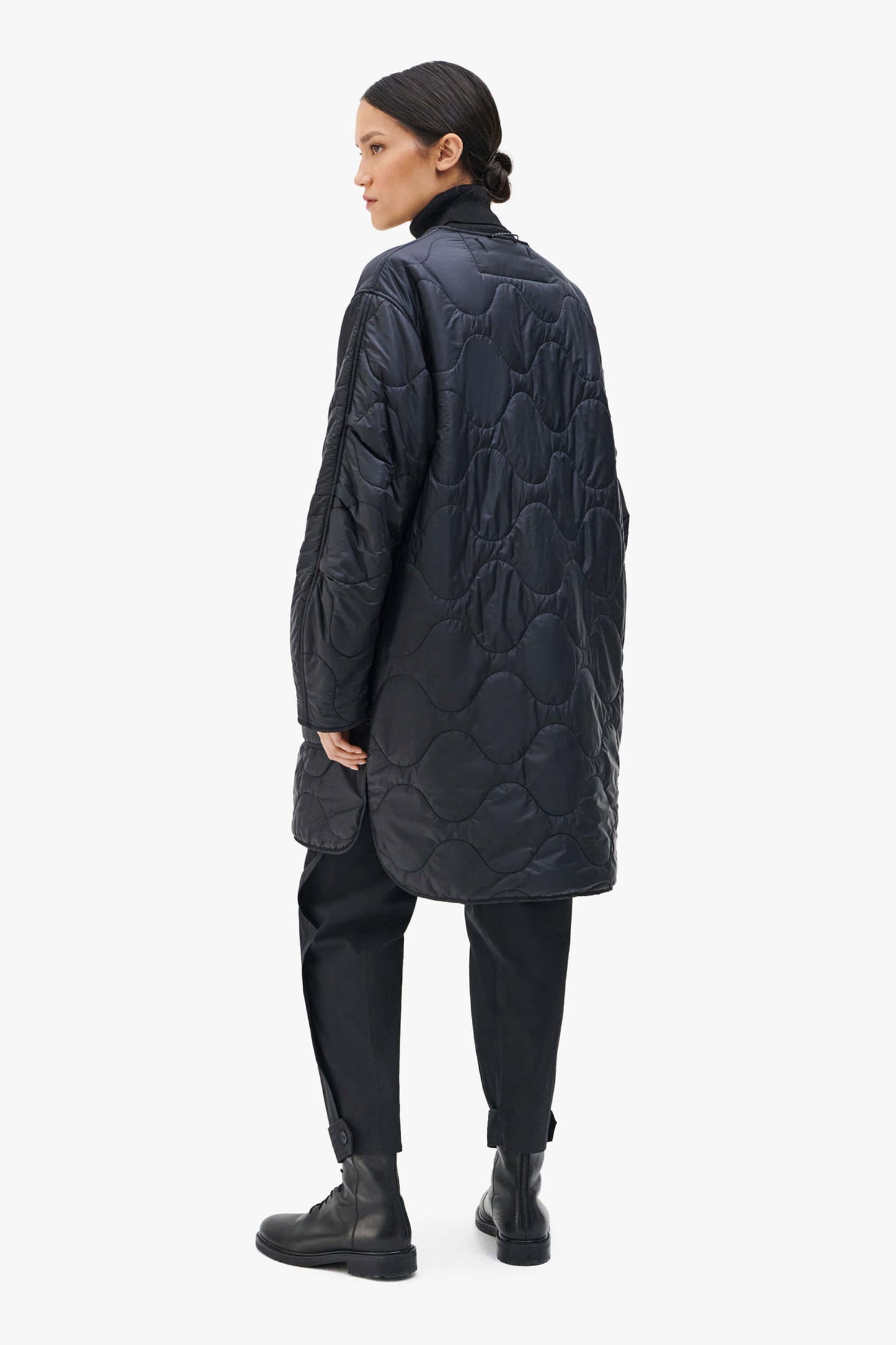 Wool Quilt Jacket - Navy / Black